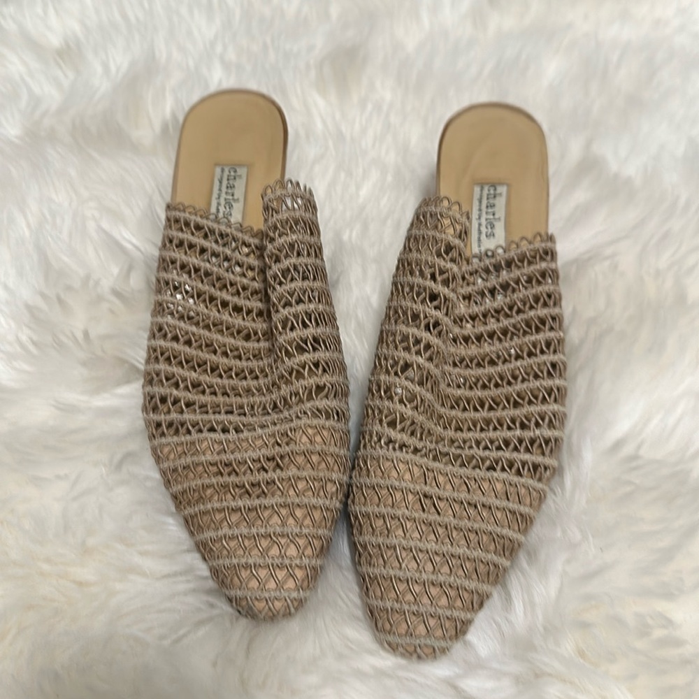 Charles David Mesh Closed Toe Slides